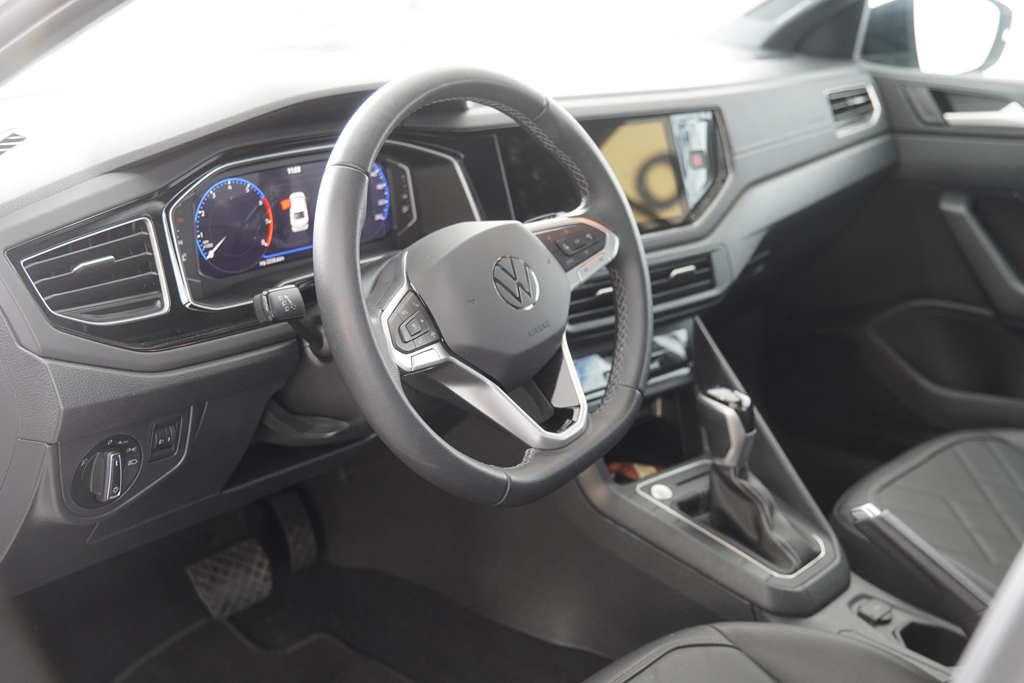 VIRTUS 1.4 250 TSI EXCLUSIVE AUTOMÁTICO12