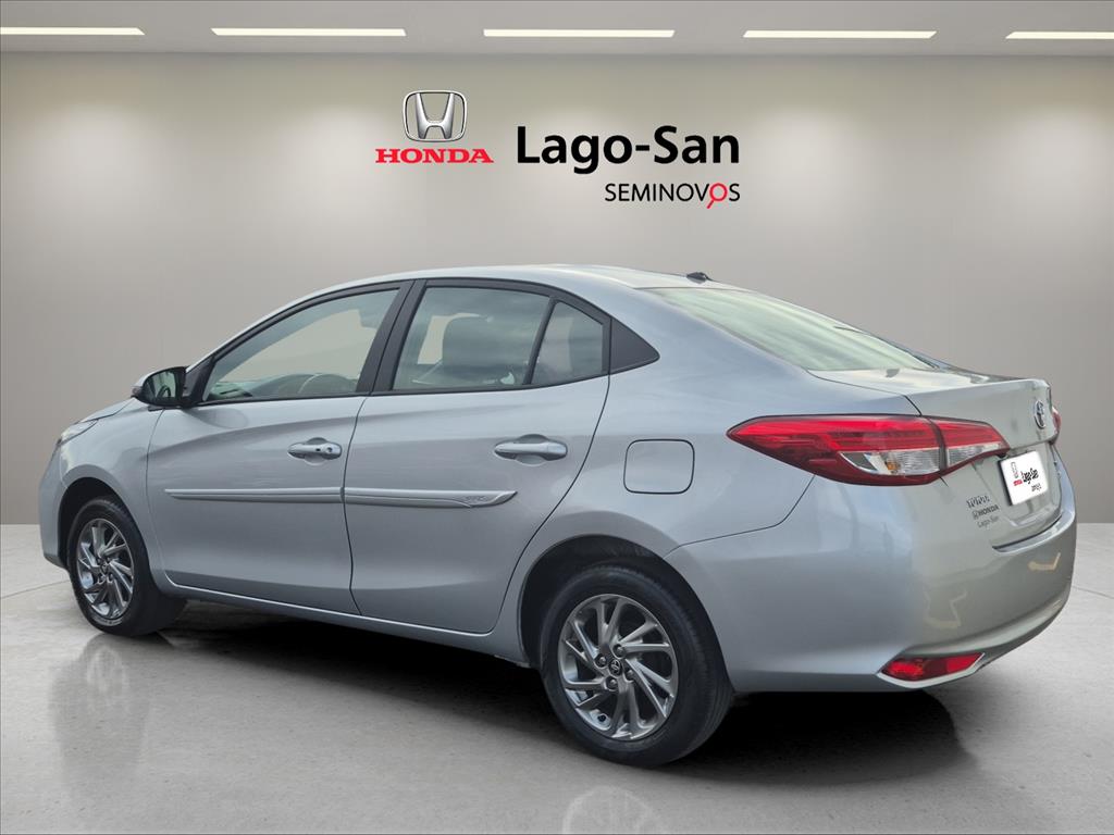 YARIS 1.5 16V FLEX SEDAN XS MULTIDRIVE1