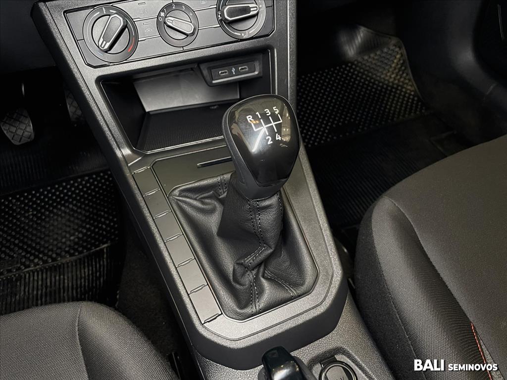POLO 1.0 MPI TRACK MANUAL12