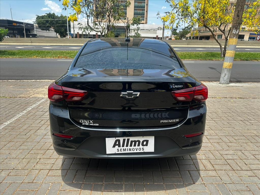 ONIX PLUS 1.0 TURBO FLEX PREMIER AUTOMÁTICO4