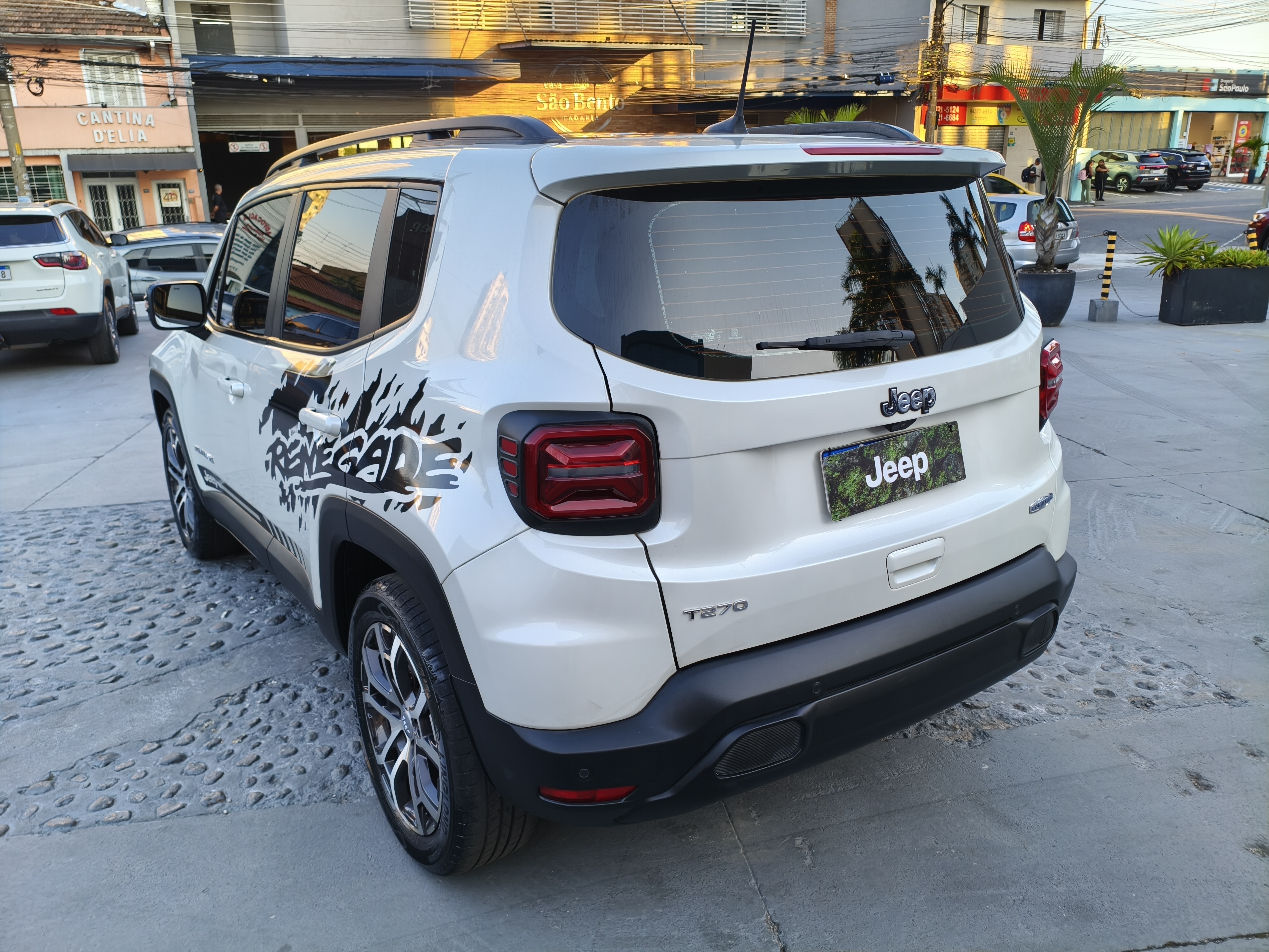 RENEGADE 1.3 T270 TURBO FLEX LONGITUDE AT67