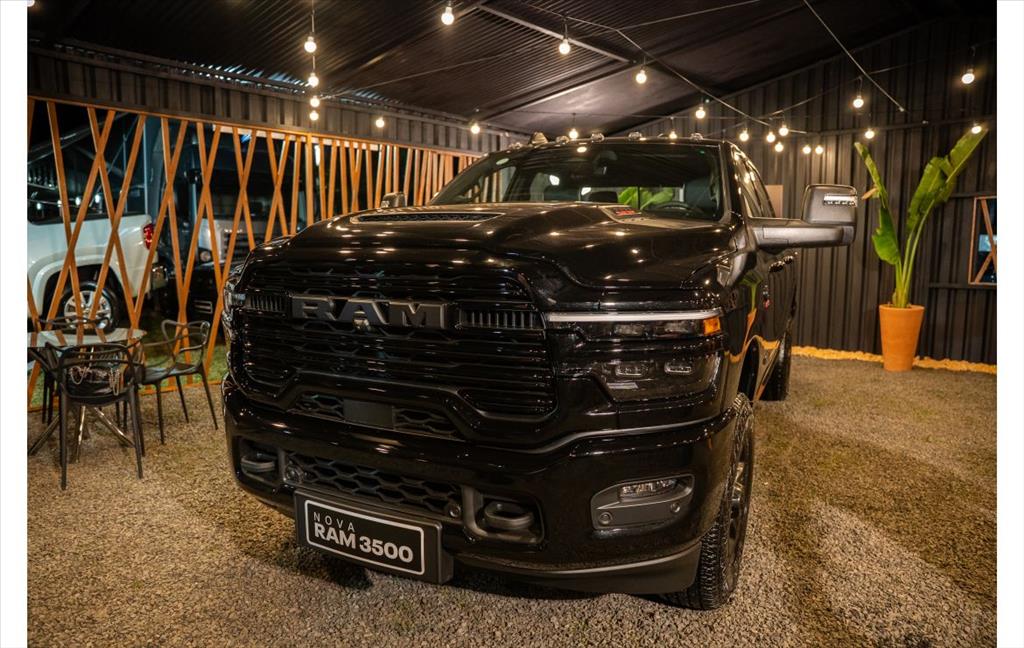 3500 6.7 I6 TURBO DIESEL LARAMIE NIGHT EDITION CD 4X4  AUTOMÁTICO