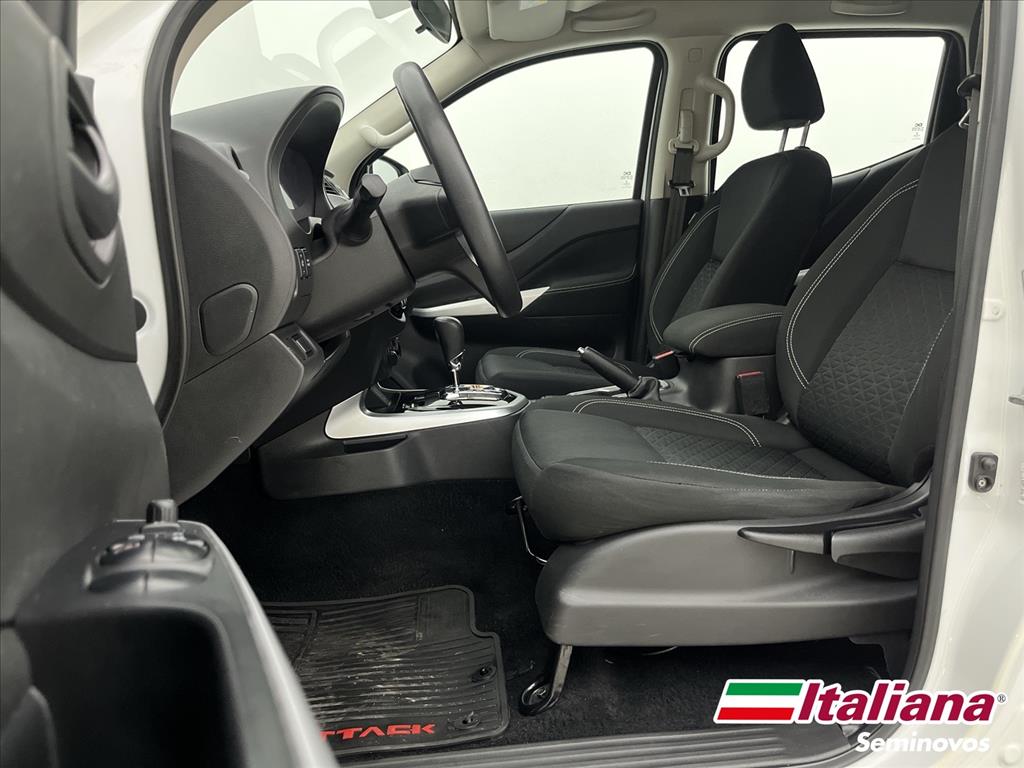 FRONTIER 2.3 16V TURBO DIESEL ATTACK CD 4X4 AUTOMÁTICO12