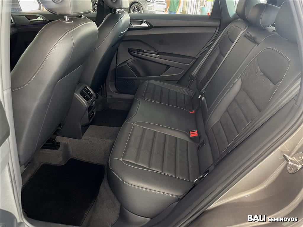 TAOS 1.4 250 TSI TOTAL FLEX COMFORTLINE AUTOMÁTICO17
