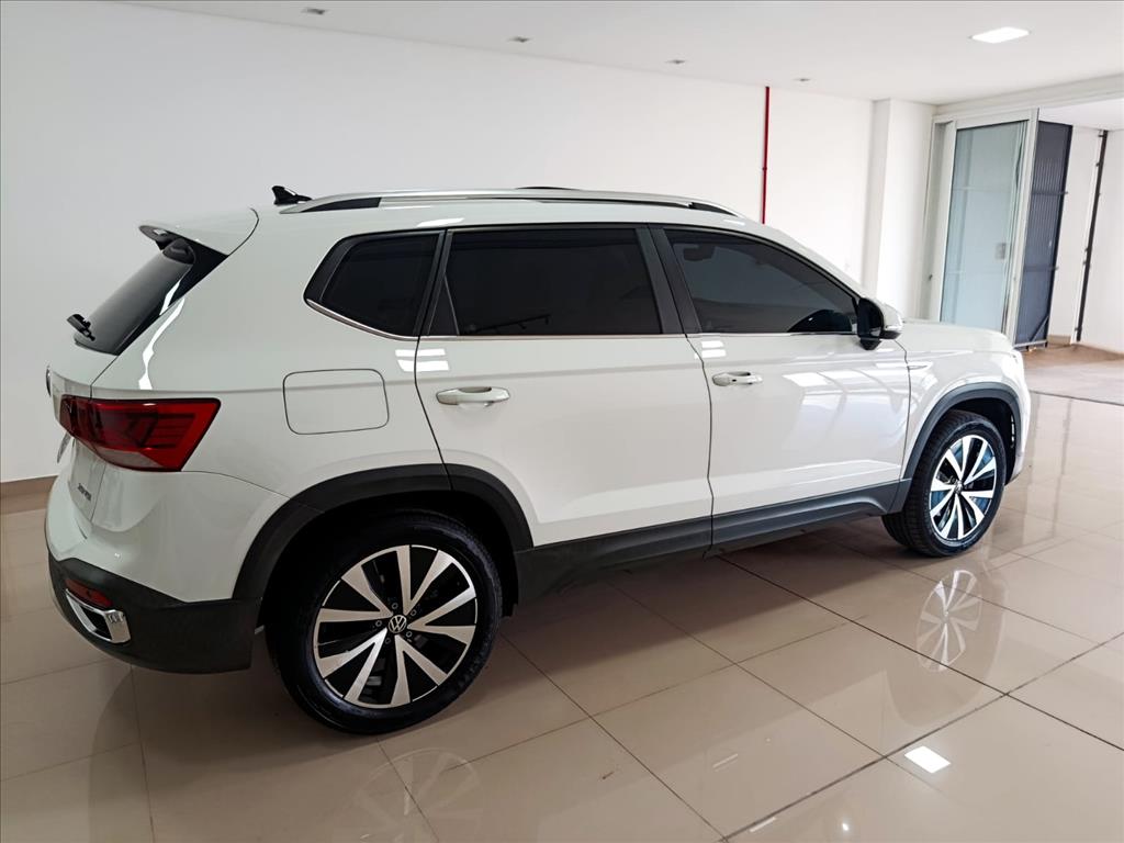 TAOS 1.4 250 TSI TOTAL FLEX HIGHLINE AUTOMÁTICO4