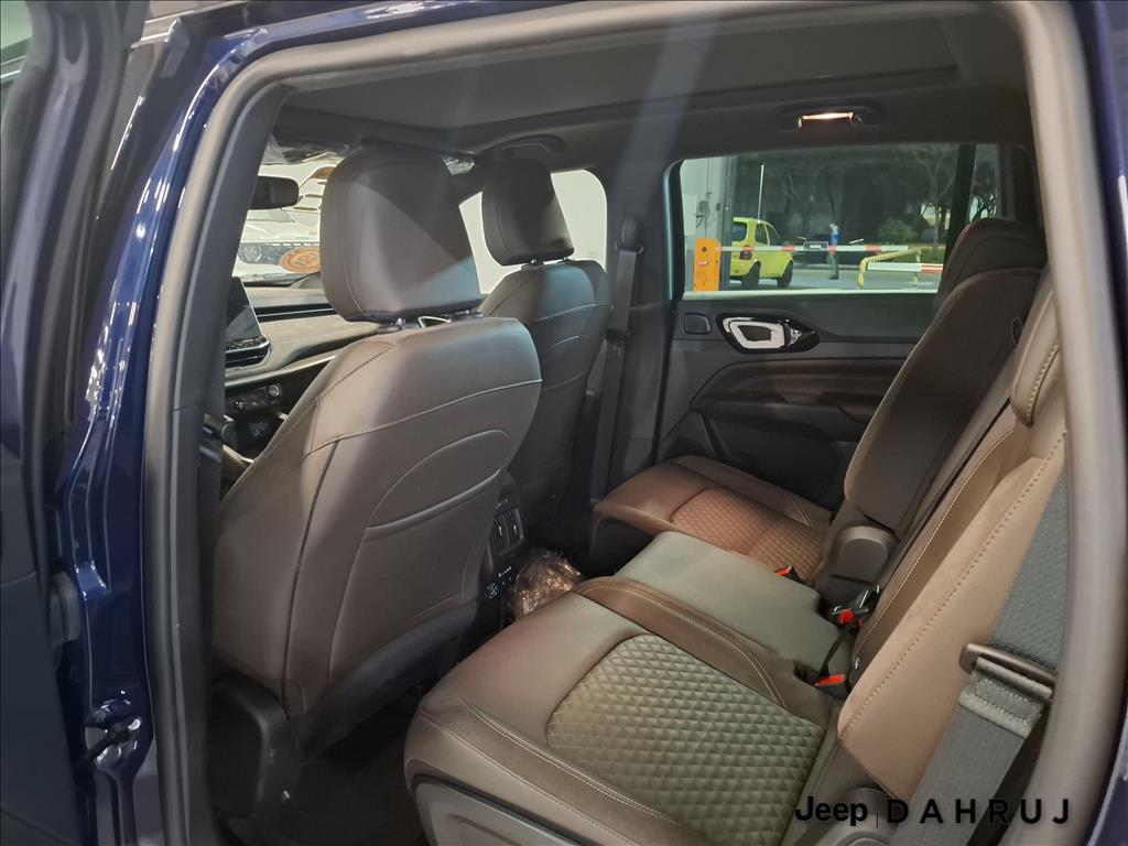 COMMANDER 2.2 TURBO DIESEL OVERLAND AT910