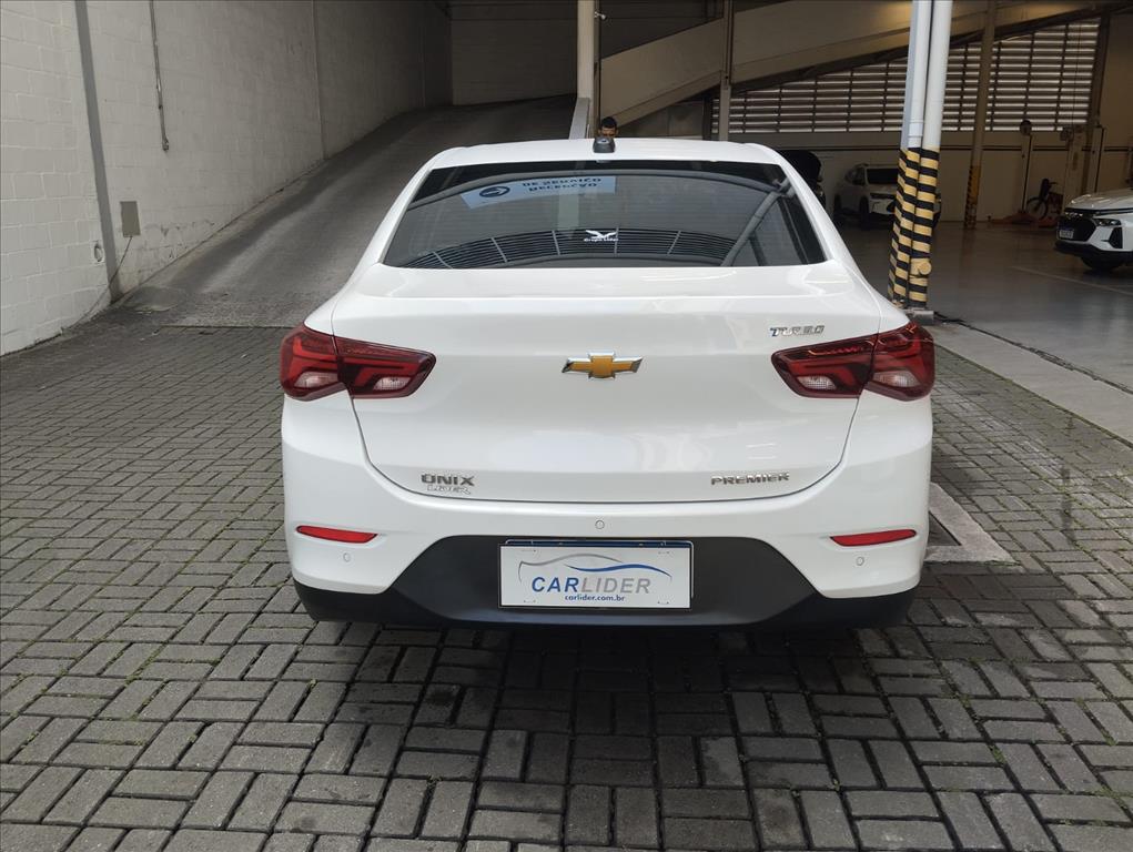 ONIX PLUS 1.0 TURBO FLEX PREMIER AUTOMÁTICO4