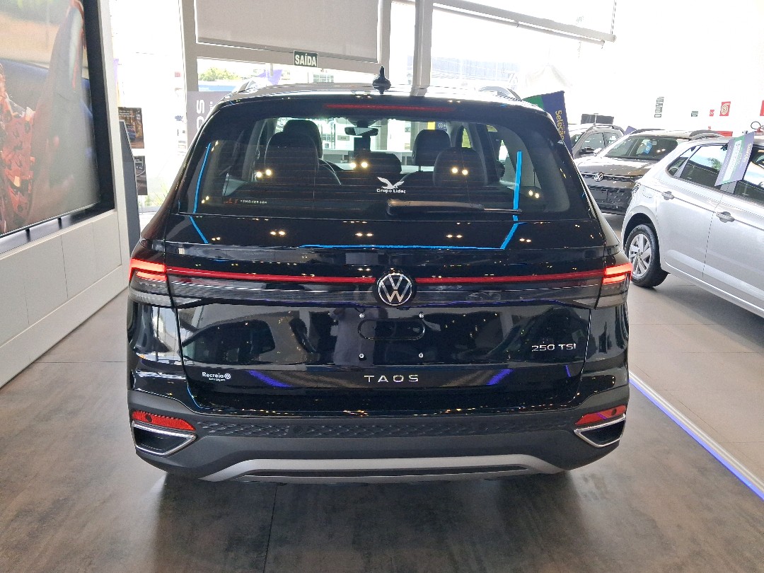 TAOS 1.4 250 TSI TOTAL FLEX HIGHLINE AUTOMÁTICO4