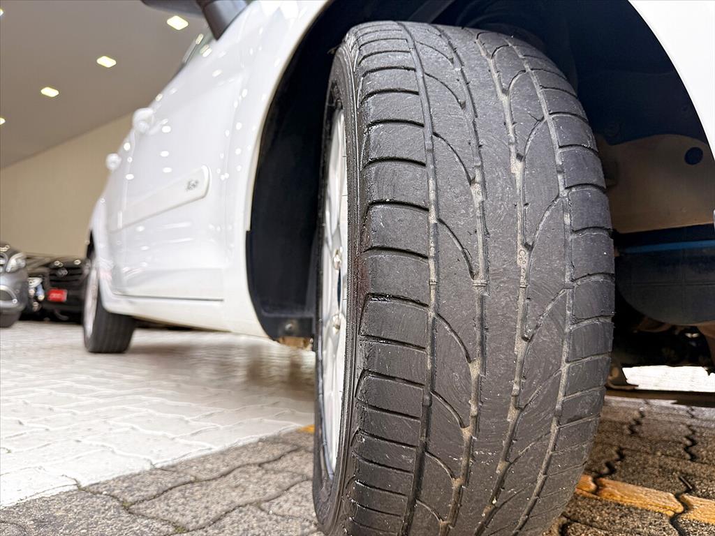 Ford Fiesta - 1.6 SE HATCH 16V FLEX 4P AUTOMÁTICO