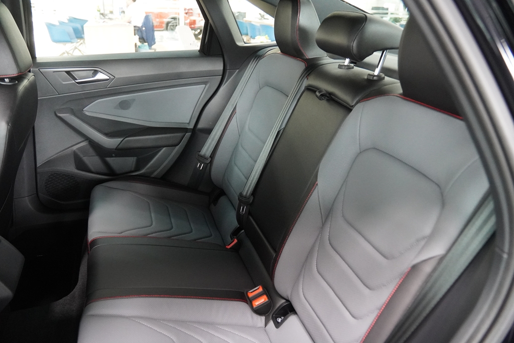 JETTA 2.0 350 TSI GASOLINA GLI DSG11