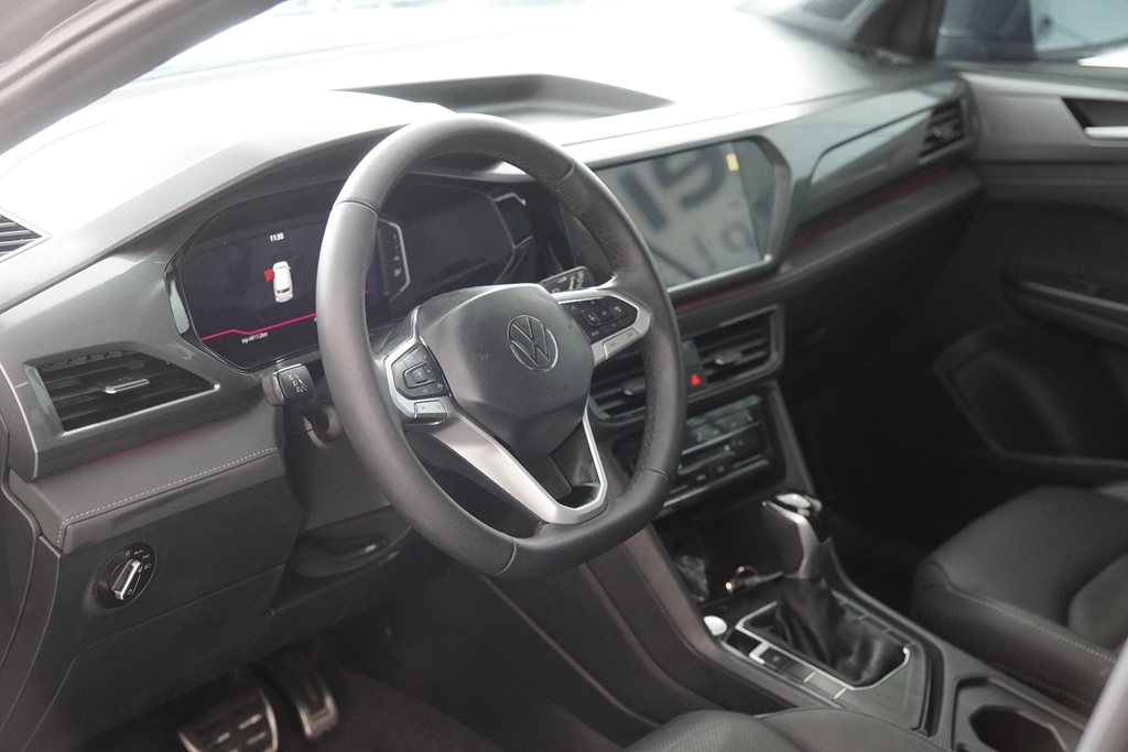 TAOS 1.4 250 TSI TOTAL FLEX HIGHLINE AUTOMÁTICO14