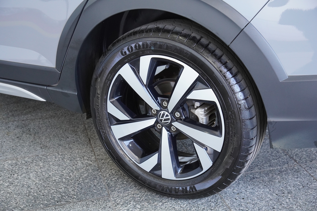 NIVUS 1.0 200 TSI TOTAL FLEX HIGHLINE AUTOMÁTICO12