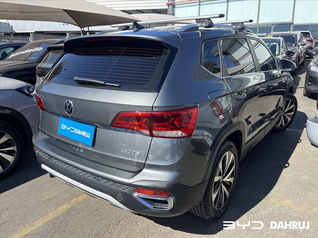 TAOS 1.4 250 TSI TOTAL FLEX HIGHLINE AUTOMÁTICO17