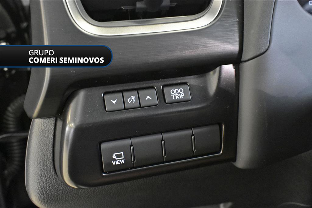 UX 300h 2.0 VVT-I HYBRID CVT12
