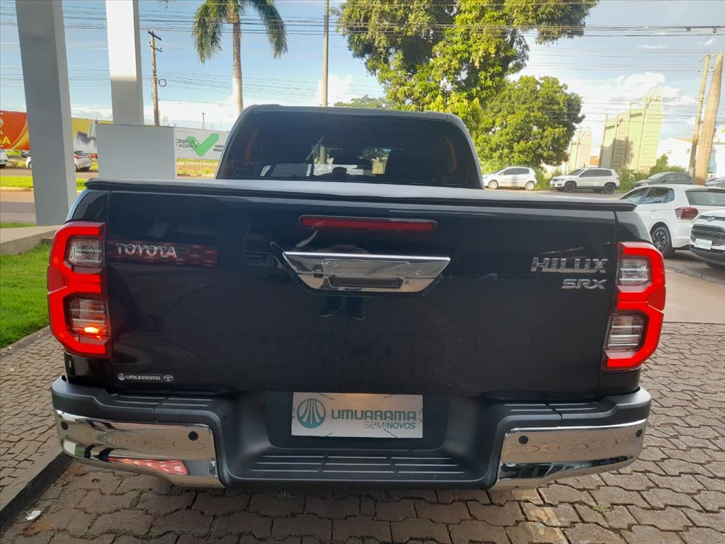 HILUX 2.8 D-4D TURBO DIESEL CD SRX 4X4 AUTOMÁTICO4