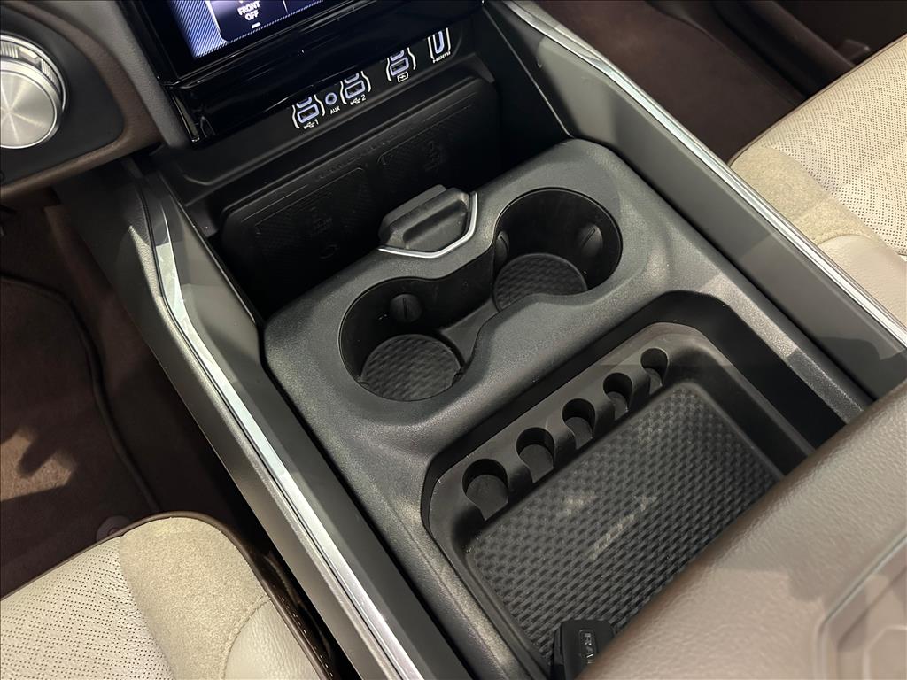 1500 3.0 HURRICANE 6 BITURBO GASOLINA LARAMIE CD 4X4 AUTOMÁTICO11