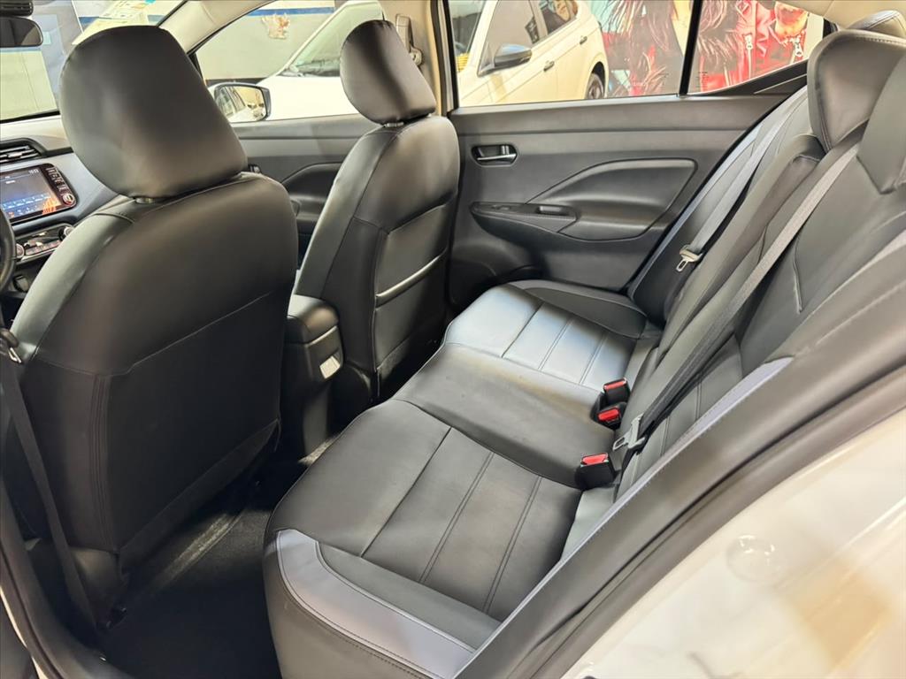 Nissan-VERSA-1.6 16V FLEX EXCLUSIVE XTRONIC
