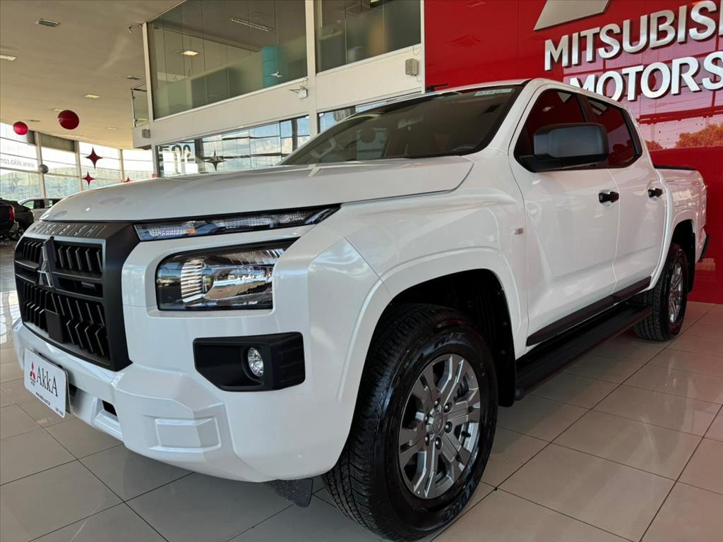 Mitsubishi-TRITON-2.4 BITURBO DIESEL CD GLS 4X4 AUTOMÁTICO