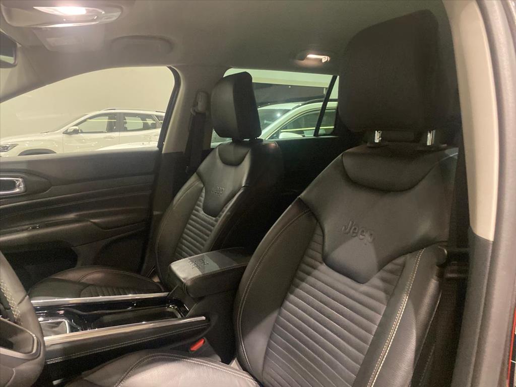 COMMANDER 1.3 T270 TURBO FLEX LONGITUDE AT6