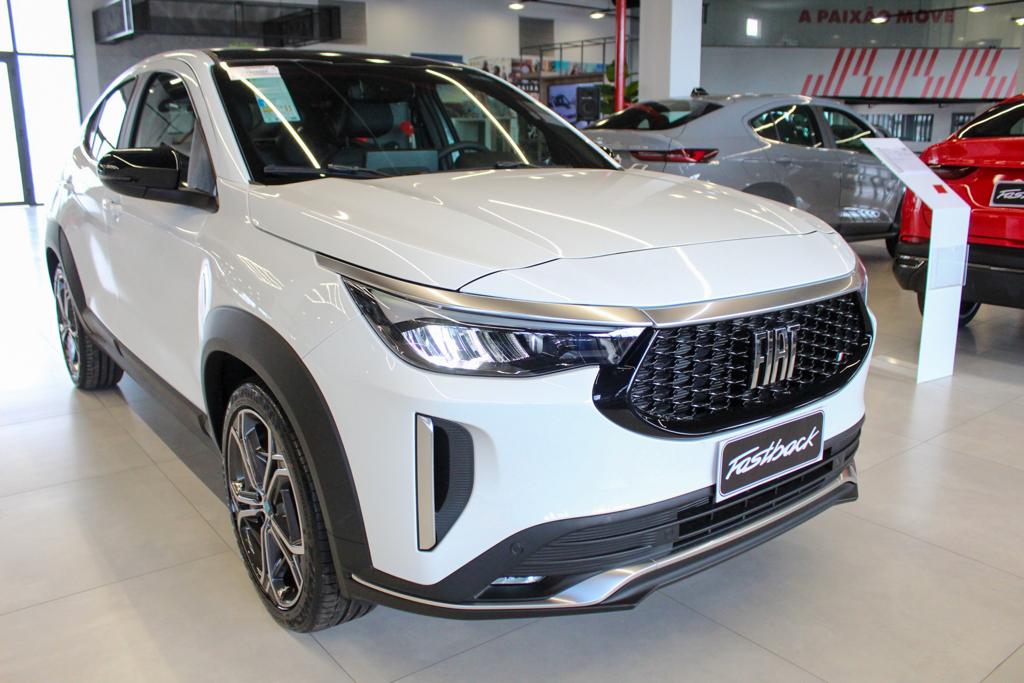 FASTBACK 1.0 TURBO 200 HYBRID IMPETUS CVT