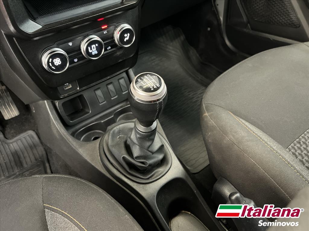 OROCH 1.6 16V SCE FLEX ICONIC MANUAL11