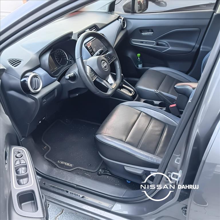 VERSA 1.6 16V FLEX EXCLUSIVE XTRONIC5