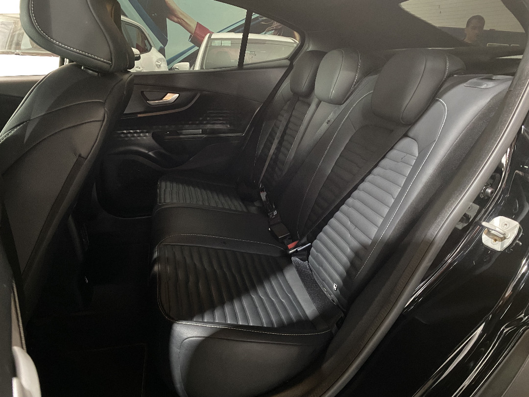 Fiat-FASTBACK-1.3 TURBO 270 FLEX LIMITED EDITION AT6