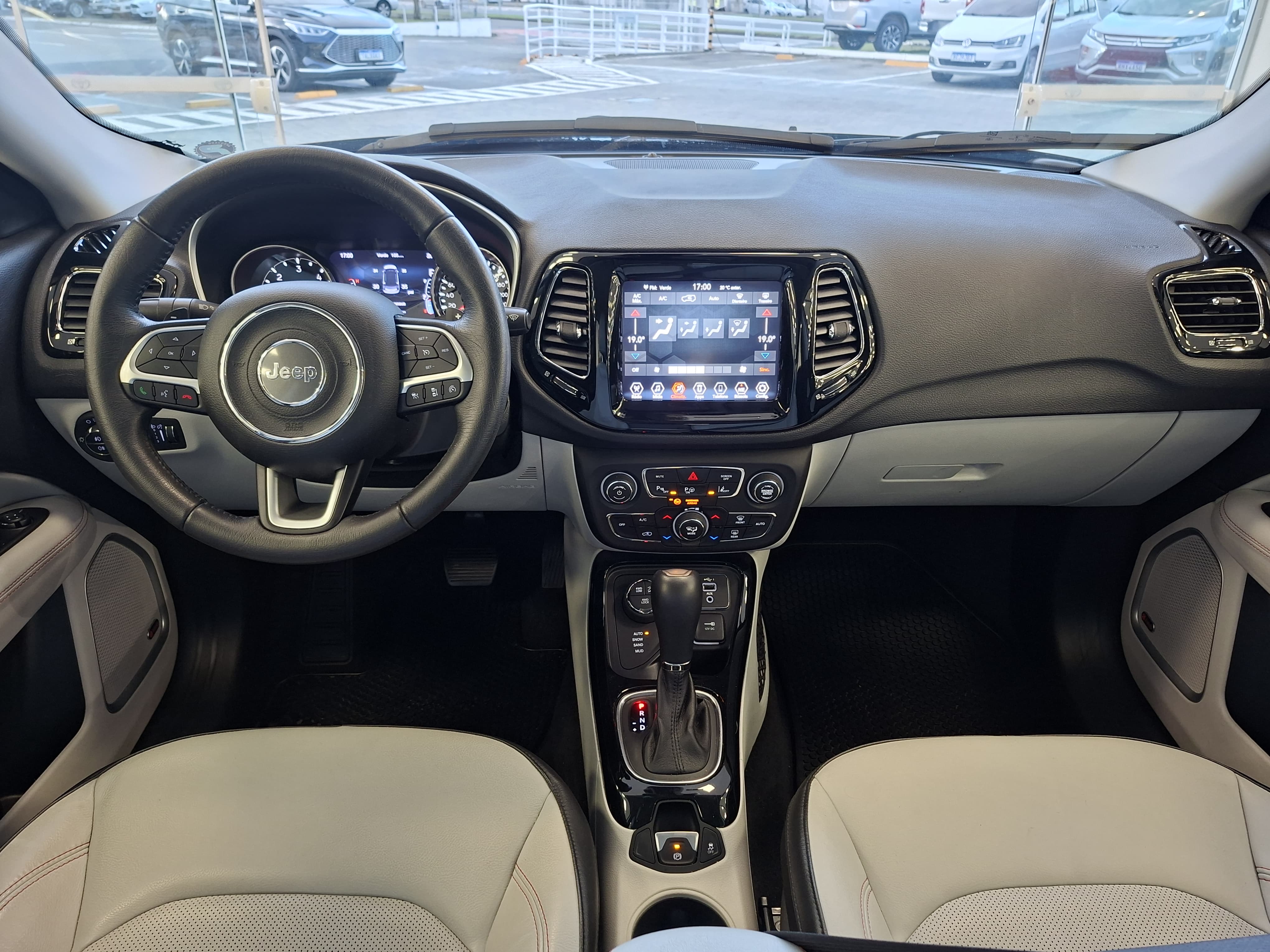 COMPASS 2.0 16V DIESEL LIMITED 4X4 AUTOMÁTICO10