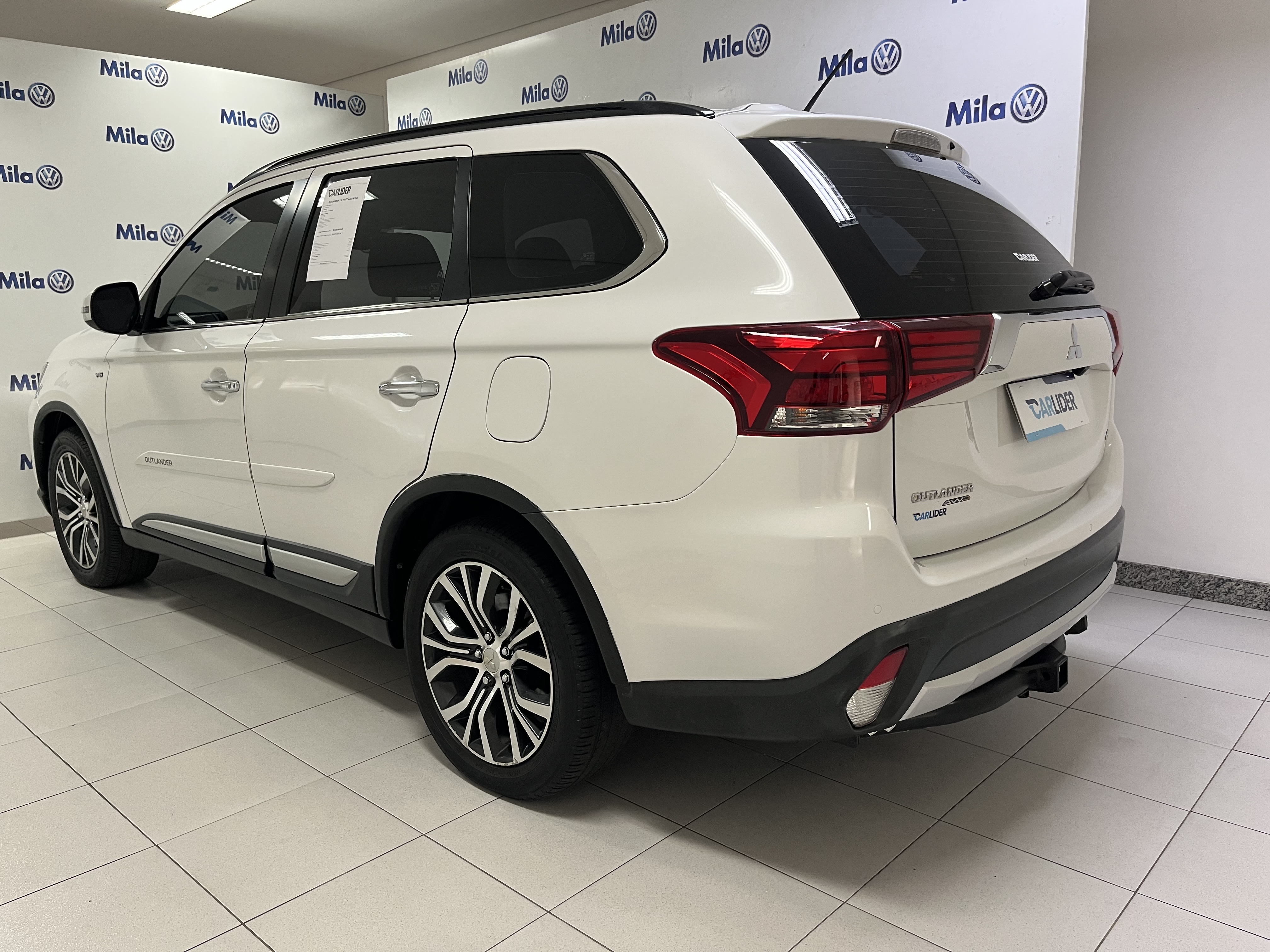 OUTLANDER 3.0 GT 4X4 V6 24V GASOLINA 4P AUTOMÁTICO2