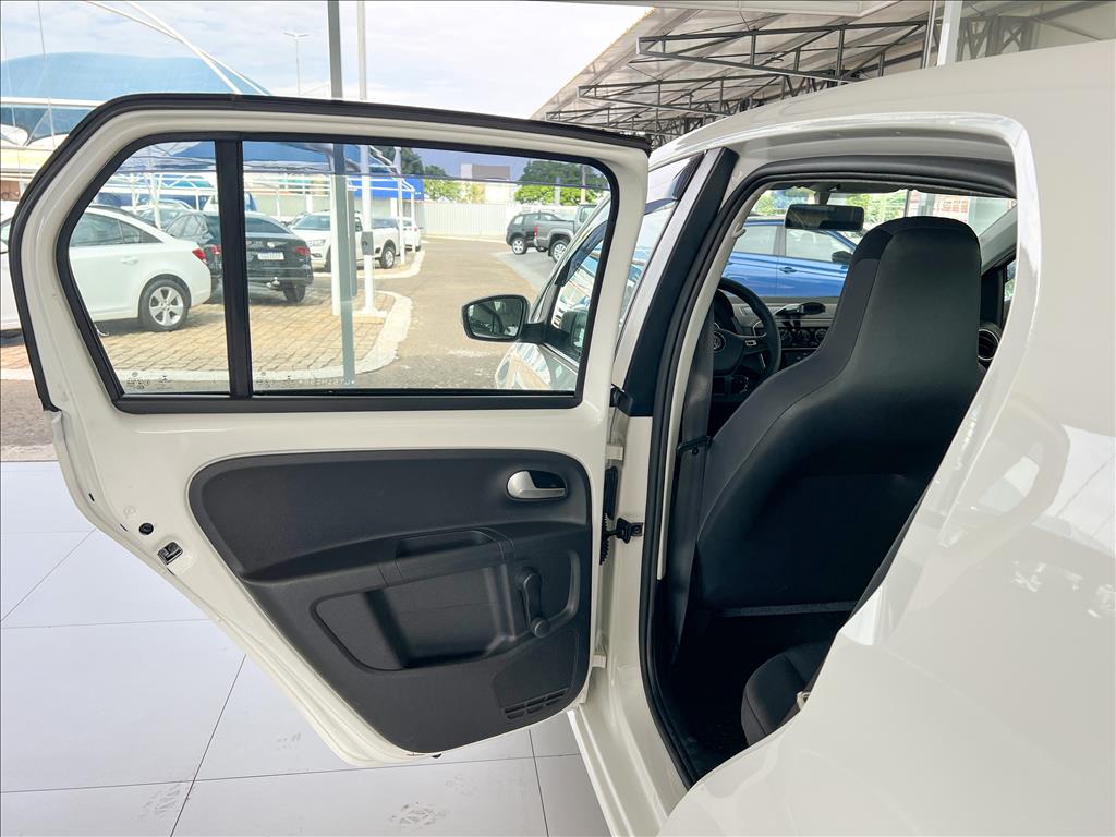 UP 1.0 170 TSI TOTAL FLEX CONNECT 4P MANUAL16