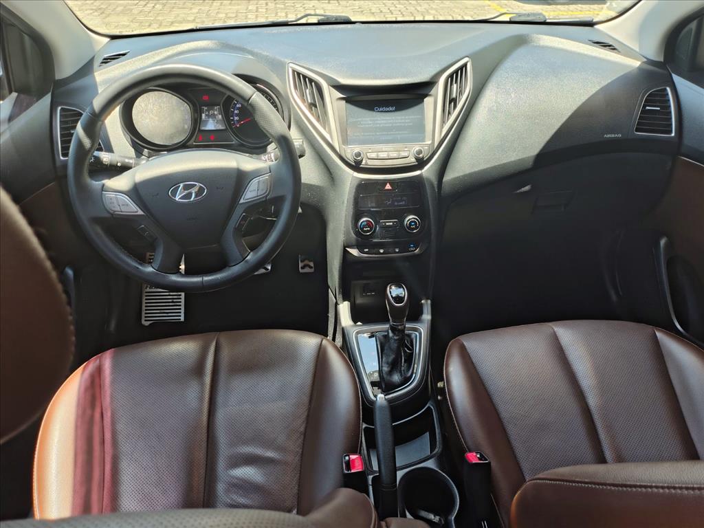 Hyundai-HB20X-1.6 16V PREMIUM FLEX 4P AUTOMÁTICO
