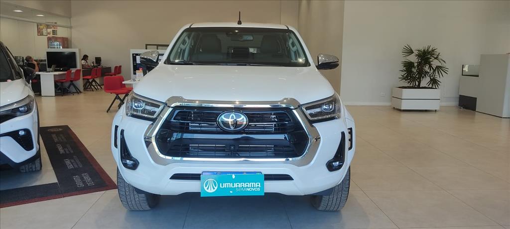 HILUX 2.8 D-4D TURBO DIESEL CD SRX 4X4 AUTOMÁTICO0