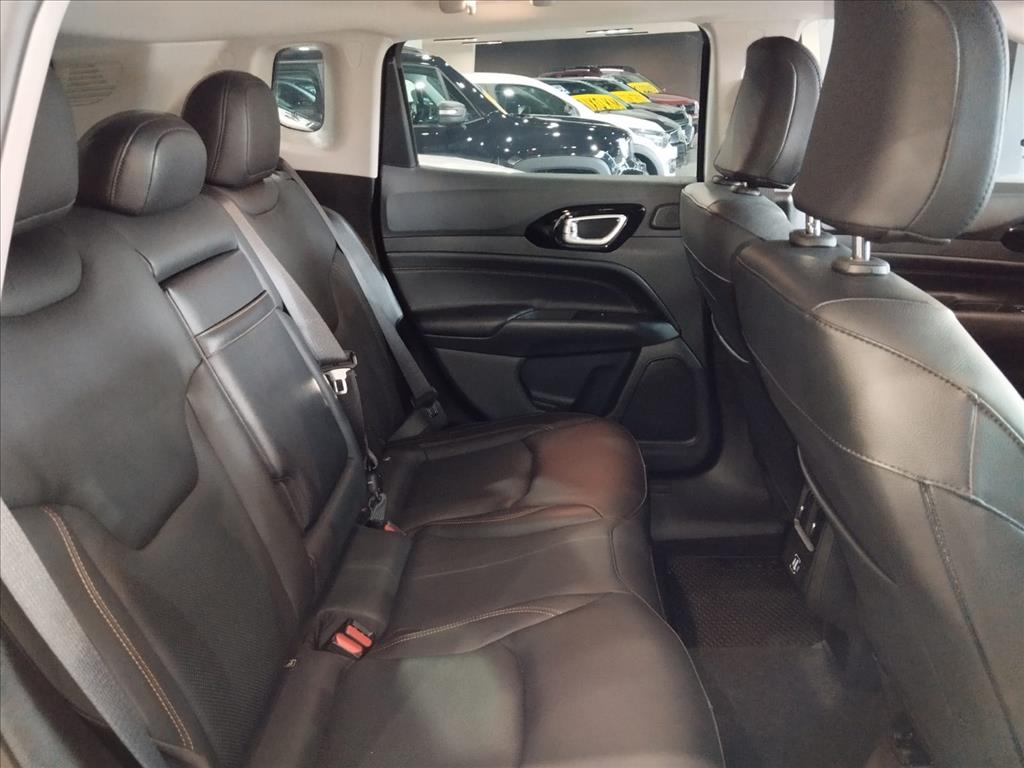 COMPASS 1.3 T270 TURBO FLEX LIMITED AT615