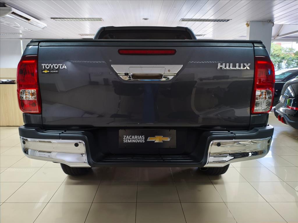HILUX 2.8 D-4D TURBO DIESEL CD SR 4X4 AUTOMÁTICO3