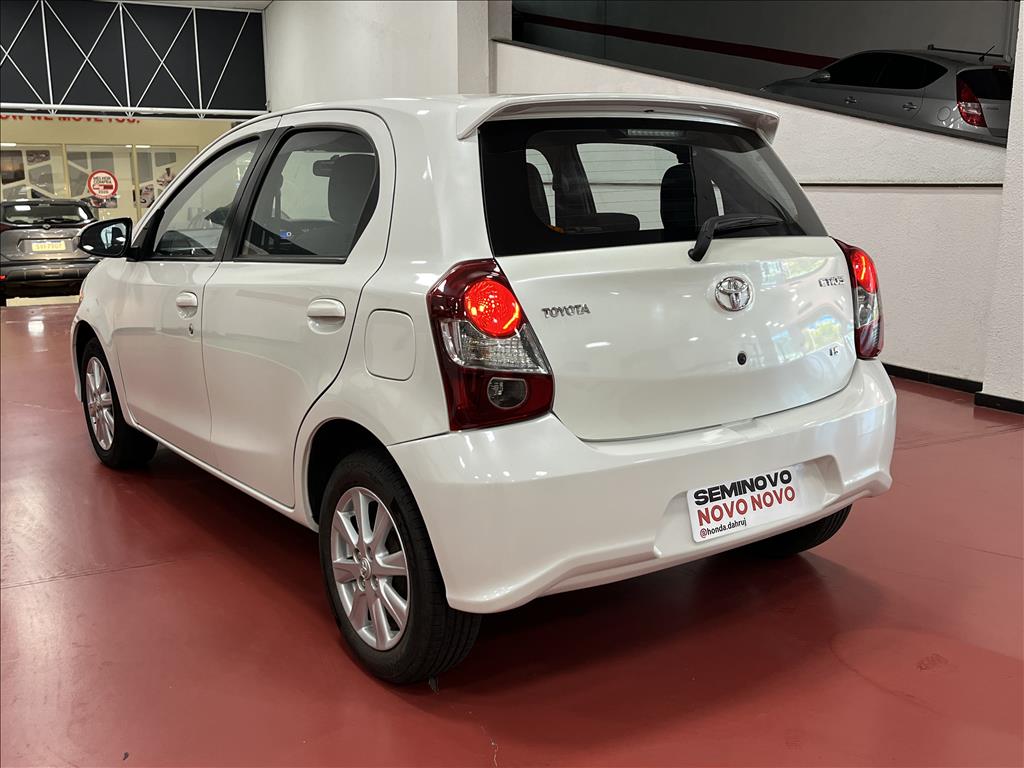 ETIOS 1.5 X PLUS 16V FLEX 4P AUTOMÁTICO6
