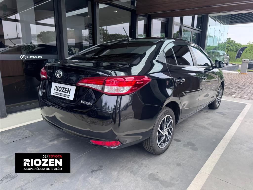 YARIS 1.5 16V FLEX SEDAN XLS CONNECT MULTIDRIVE3