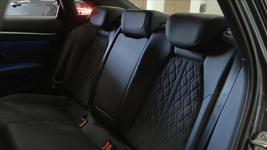 A3 2.0 40 TFSI GASOLINA SEDAN PERFORMANCE BLACK S-TRONIC17