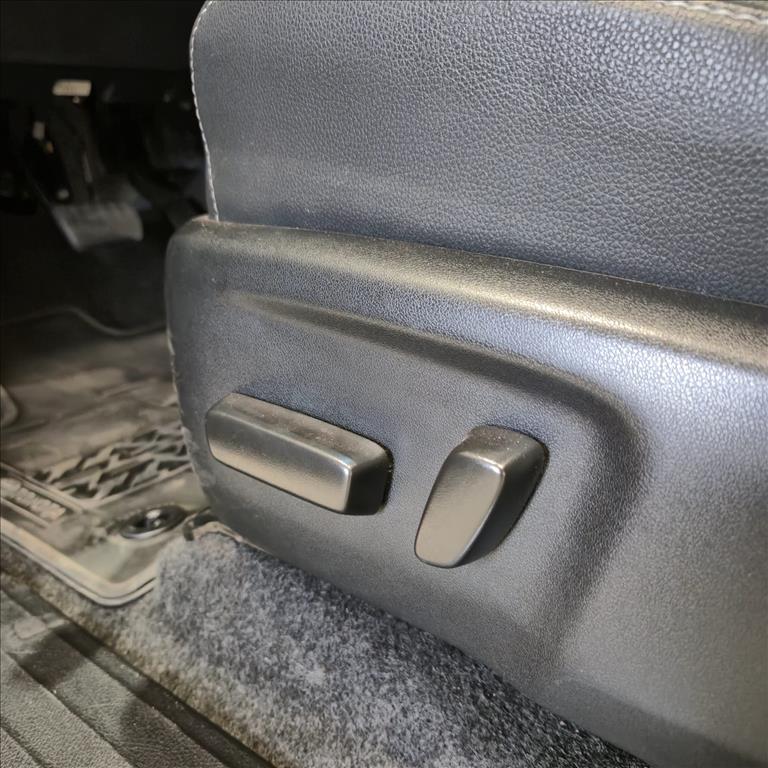 HILUX 2.8 D-4D TURBO DIESEL CD SRV 4X4 AUTOMÁTICO14