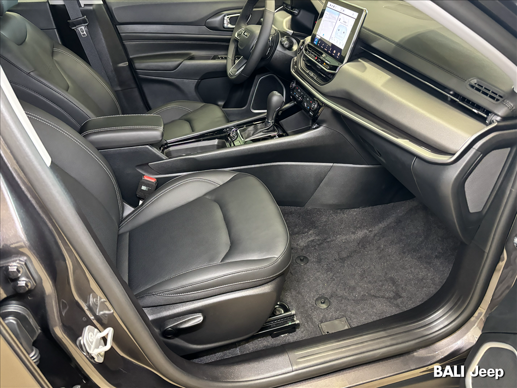 COMPASS 1.3 T270 TURBO FLEX LONGITUDE AT610