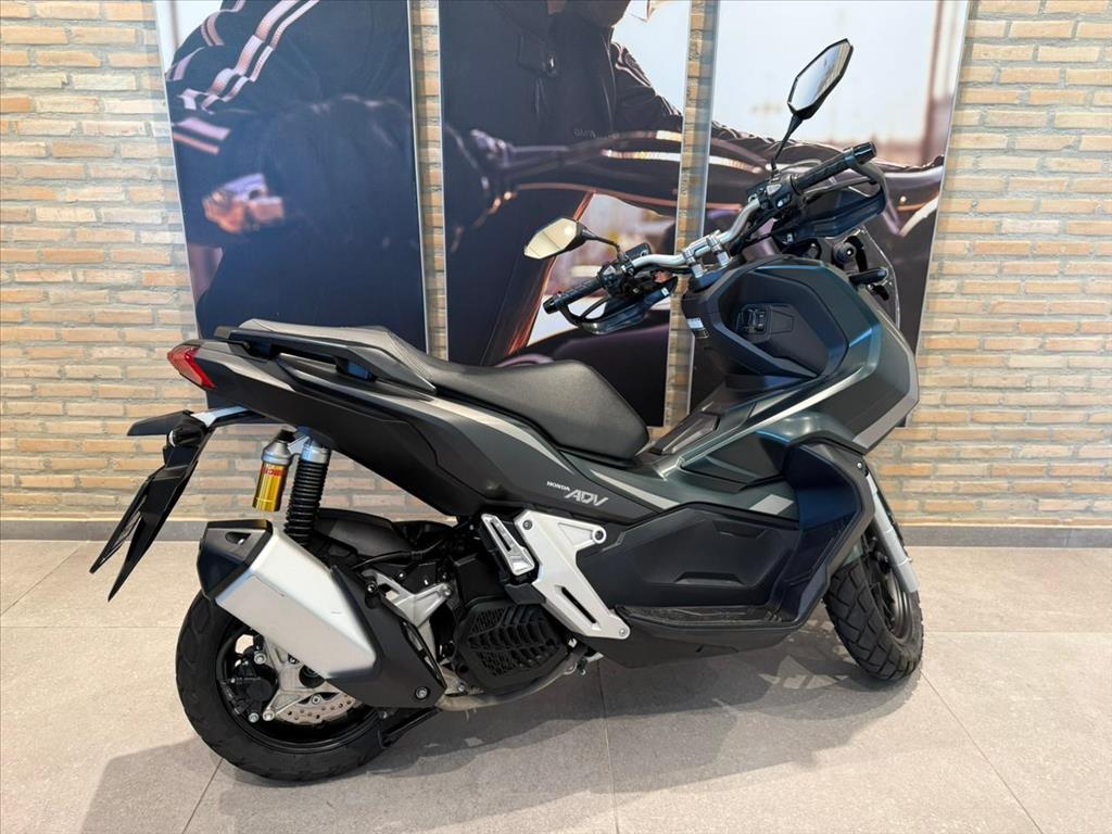 HONDA-ADV-ADV
