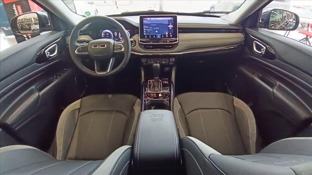COMMANDER 1.3 T270 TURBO FLEX LIMITED AT69