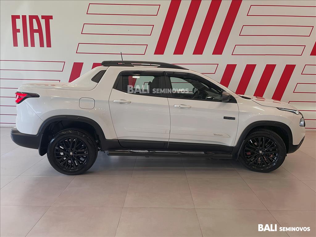 TORO 1.3 TURBO 270 FLEX ULTRA AT66