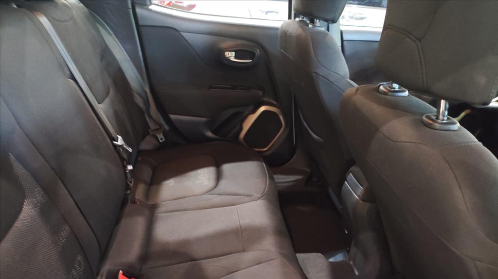 RENEGADE 1.8 16V FLEX 4P AUTOMÁTICO11