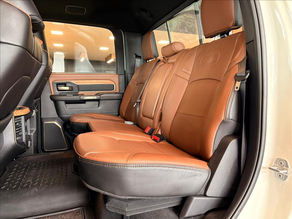 3500 6.7 I6 TURBO DIESEL LIMITED LONGHORN CD 4X4  AUTOMÁTICO8