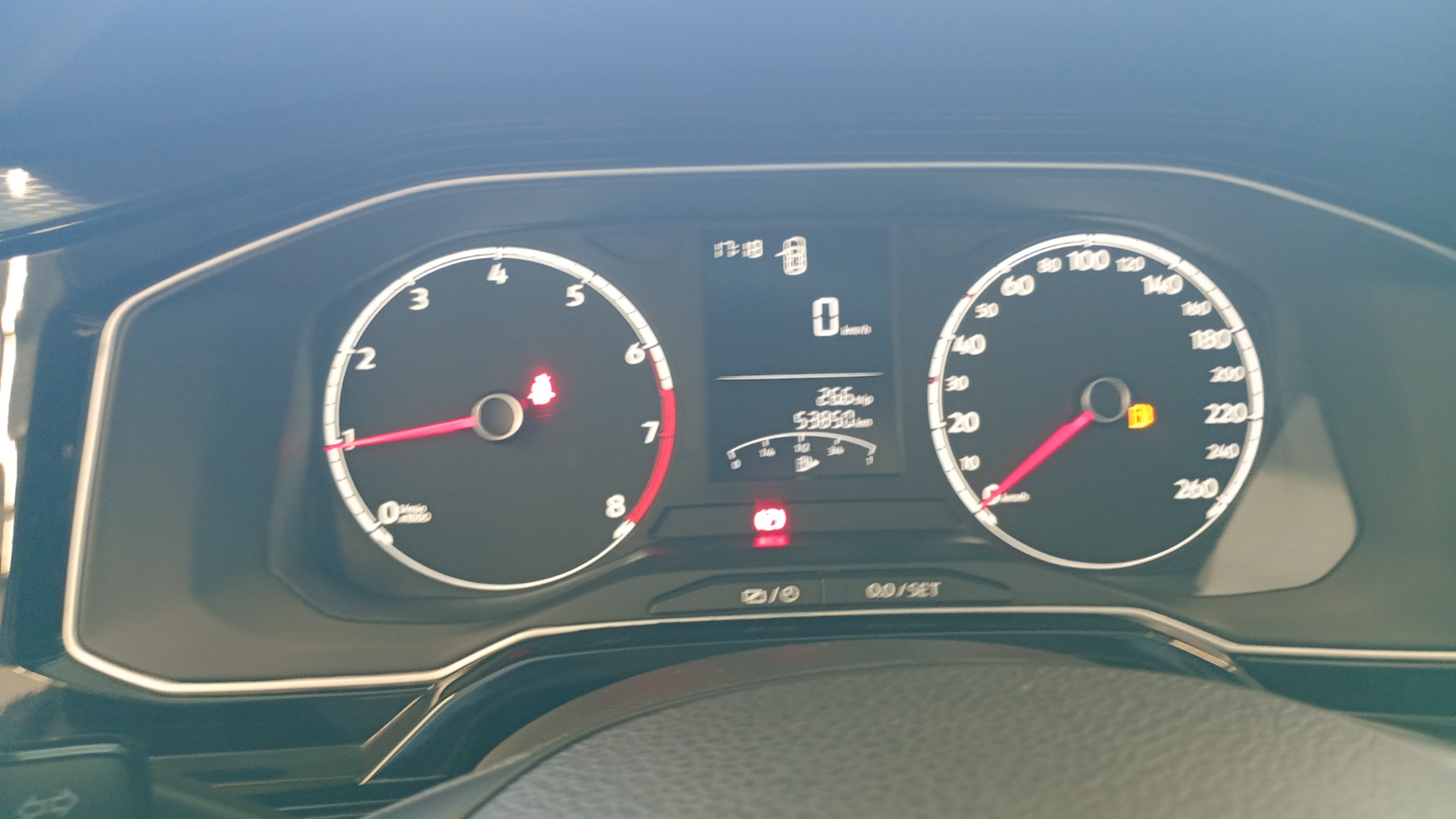 POLO 1.0 MPI TRACK MANUAL1