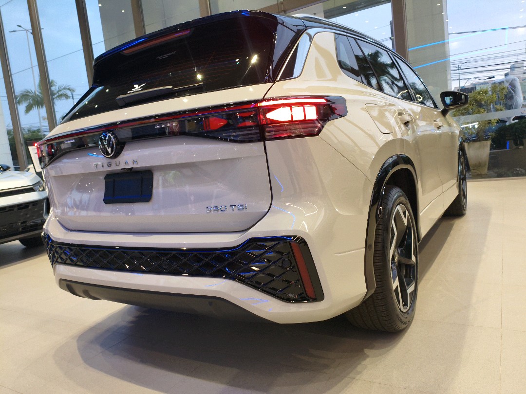 TIGUAN 2.0 350 TSI GASOLINA R-LINE 4MOTION AUTOMÁTICO6