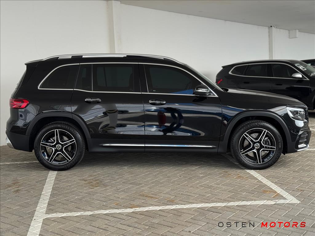 MERCEDES-BENZ-GLB 220-2.0 MHEV AMG LINE 4MATIC 8G-DCT