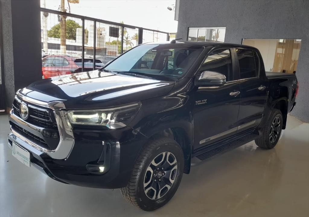 HILUX 2.8 D-4D TURBO DIESEL CD SRX 4X4 AUTOMÁTICO