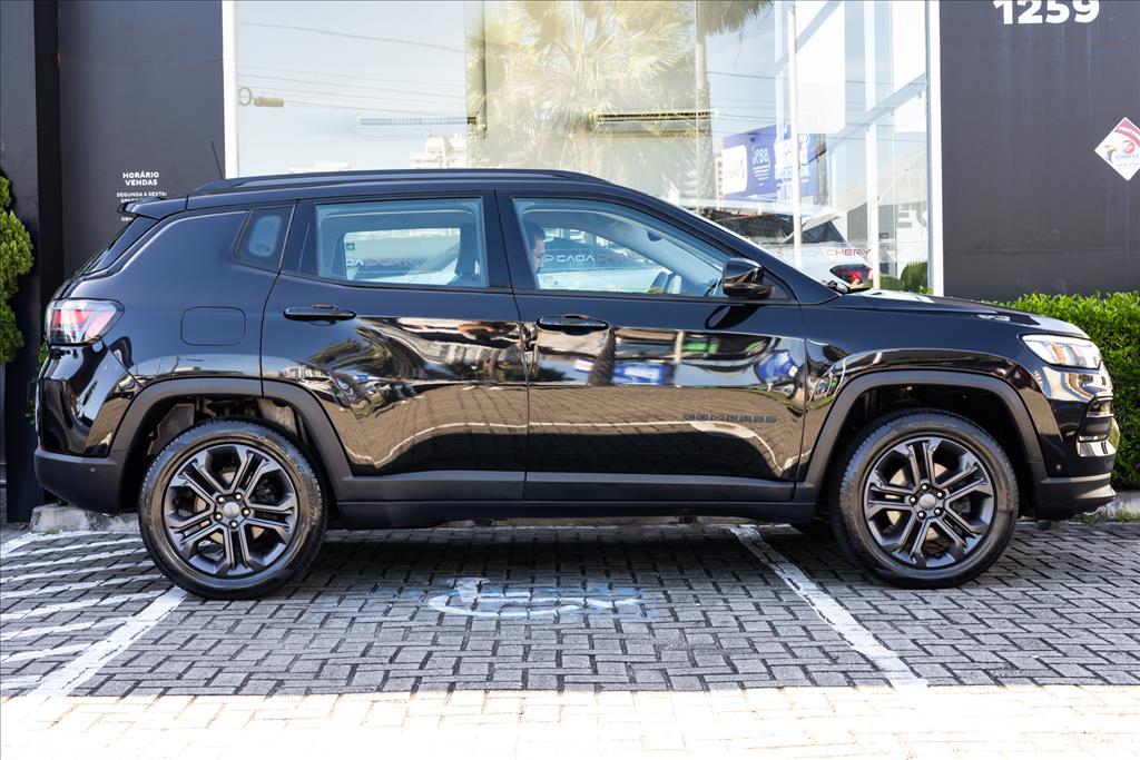 Jeep-COMPASS-1.3 T270 TURBO FLEX LONGITUDE AT6