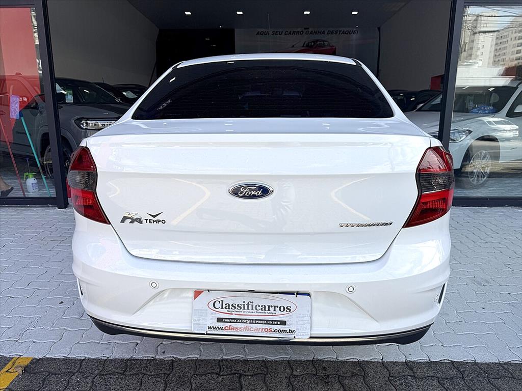 Ford Ka - 1.5 TI-VCT FLEX TITANIUM SEDAN AUTOMÁTICO